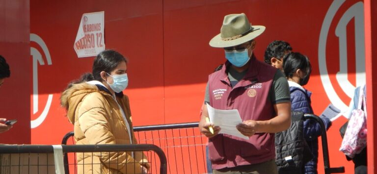 Inicia aplicación de segunda dosis a menores de edad en el Valle de Toluca