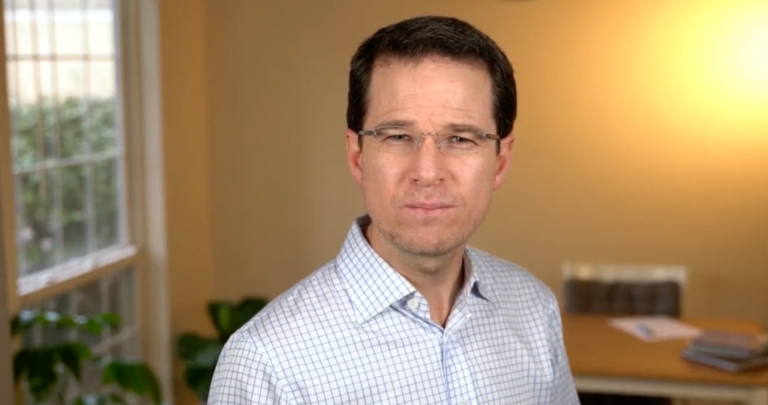 AMLO “va a hacer la marcha del acarreo”