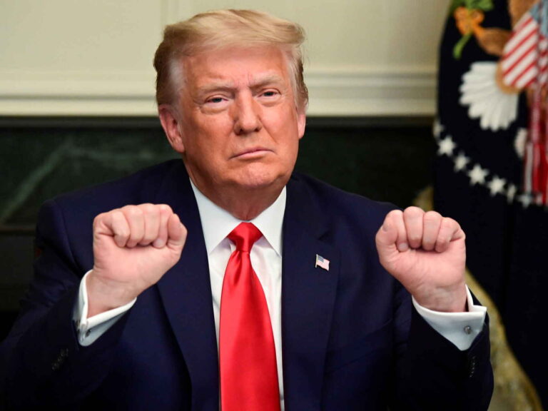 Trump pide el “fin de la Constitución” de Estados Unidos