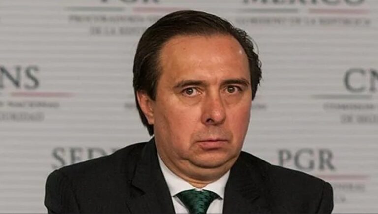 Desechan queja promovida por Tomás Zerón para ampliar amparo