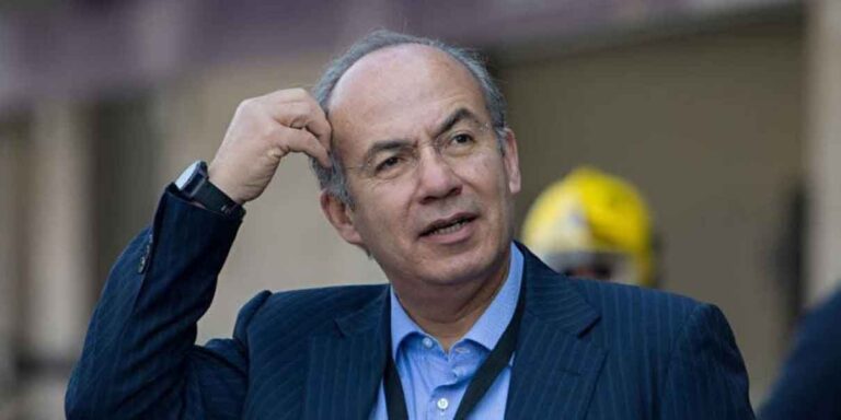 Calderón llama a AMLO “autócrata” y “aspirante a dictador”