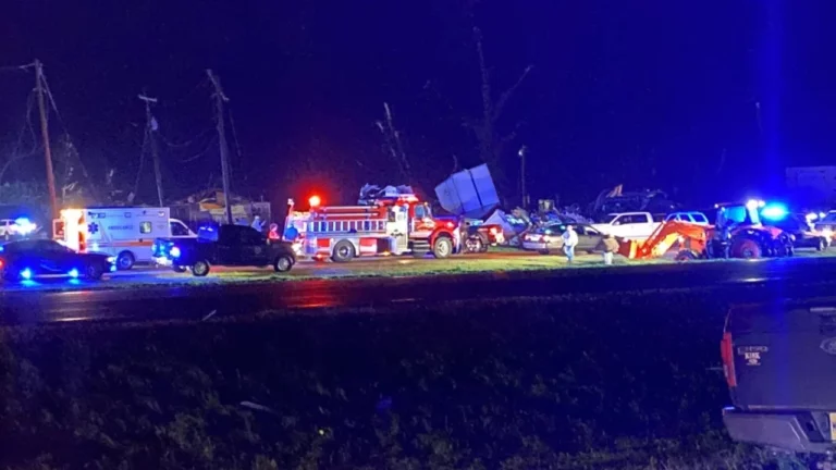 Tornados en Mississippi dejan destrucción, heridos y 23 muertos