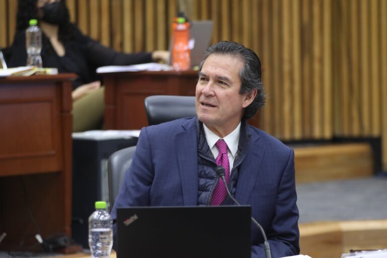 Tras publicación del “Plan B” cesan a Edmundo Jacobo, secretario ejecutivo del INE
