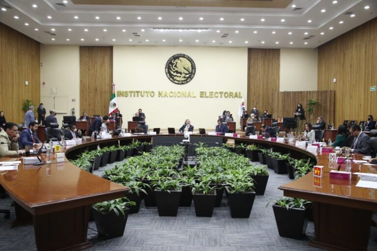 Este martes comenzó la evaluación de 531 aspirantes al INE