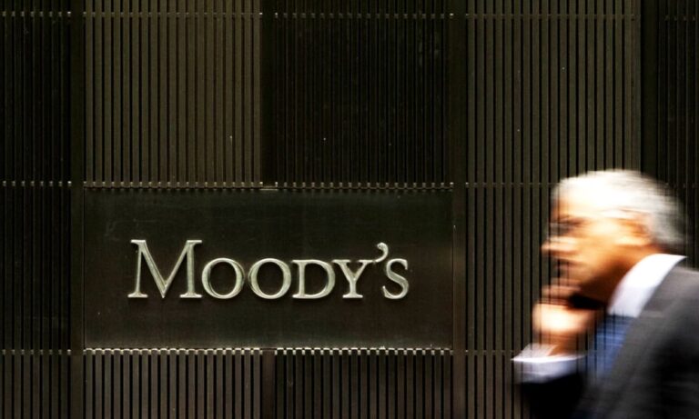 Moody’s cambia a negativa la perspectiva del sistema bancario de EE.UU. tras quiebre de SVB