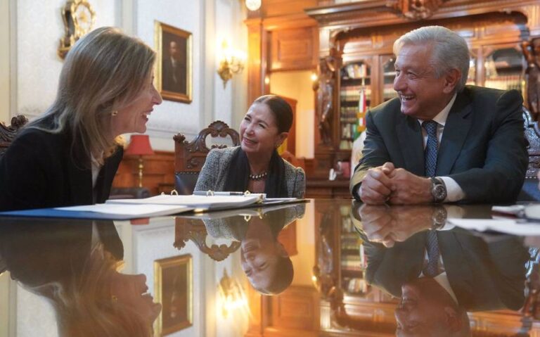 Gobierno de Estados Unidos se compromete con México a frenar el tráfico de armas