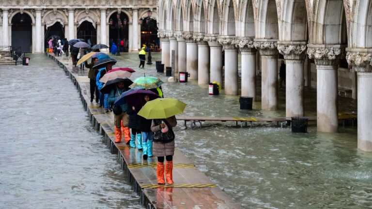 UNESCO recomienda situar a Venecia en lista de patrimonio en peligro