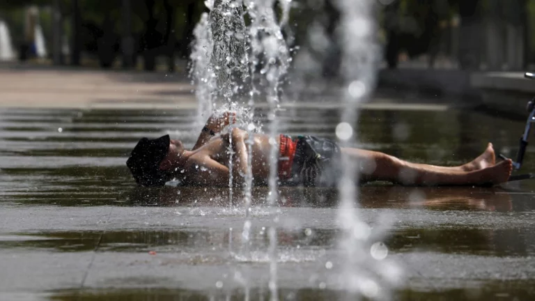Olas de calor no ceden y se extenderán hasta agosto