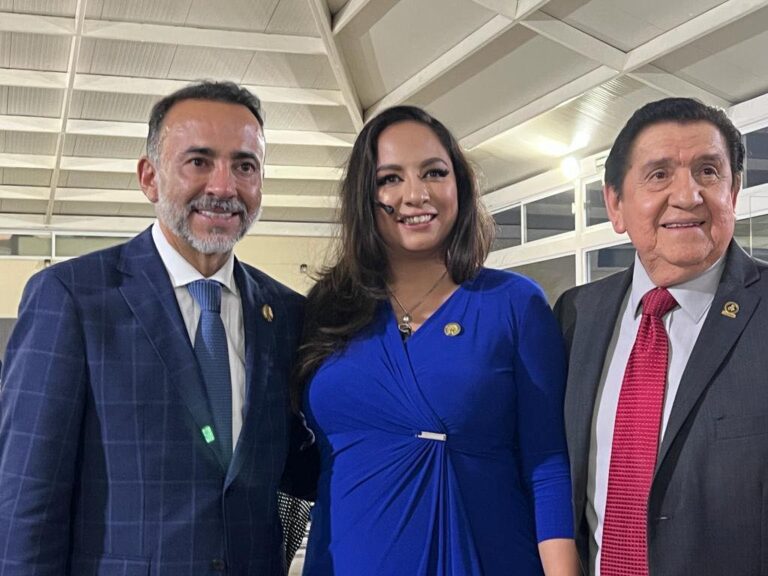 Fernando Flores refrenda compromiso con el desarrollo de Metepec