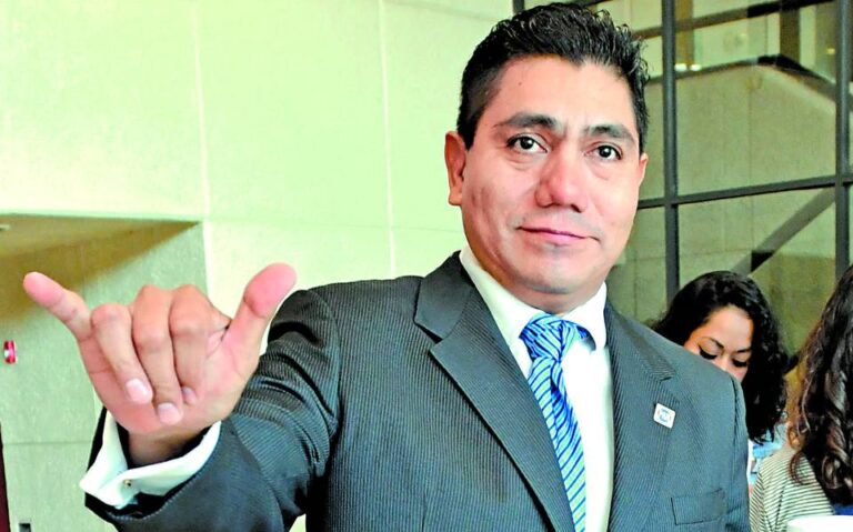 Jorge Luis Preciado renuncia al PAN, acusa farsa en el proceso del Frente Amplio