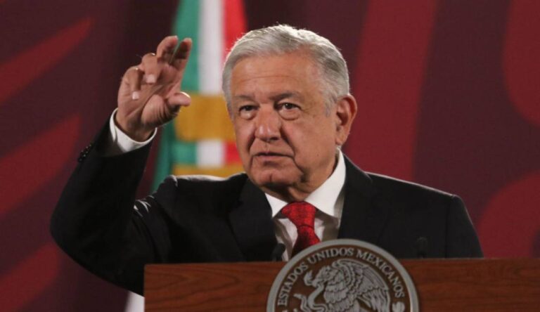 «No hay perdidas humanas, solo quema de vehículos» AMLO