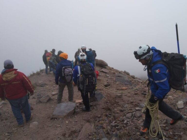 Mueren cuatro alpinistas al caer del Pico de Orizaba