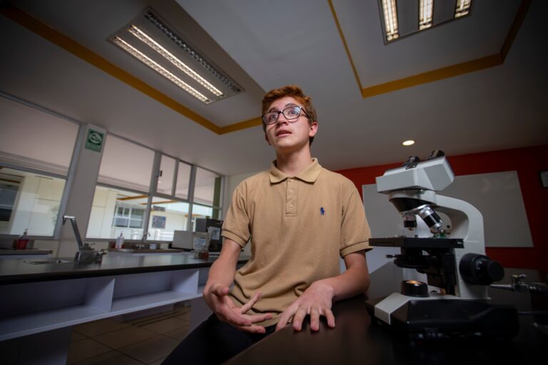 Uaemita, es oro en la Olimpiada Estatal de Biología