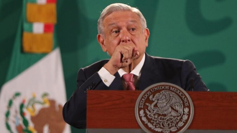 INE mete nuevo freno a mensajes de AMLO