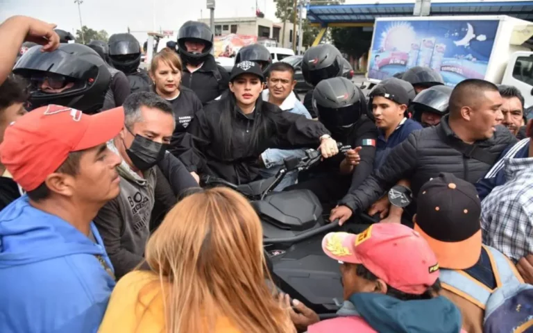 Sandra Cuevas protagoniza trifulca en la Central de Abastos