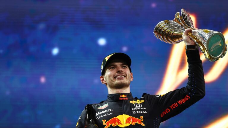 Max Verstappen gana el título de la F1 por tercer año consecutivo
