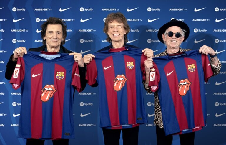 Los Rolling Stones aparecerán en la playera del FC Barcelona