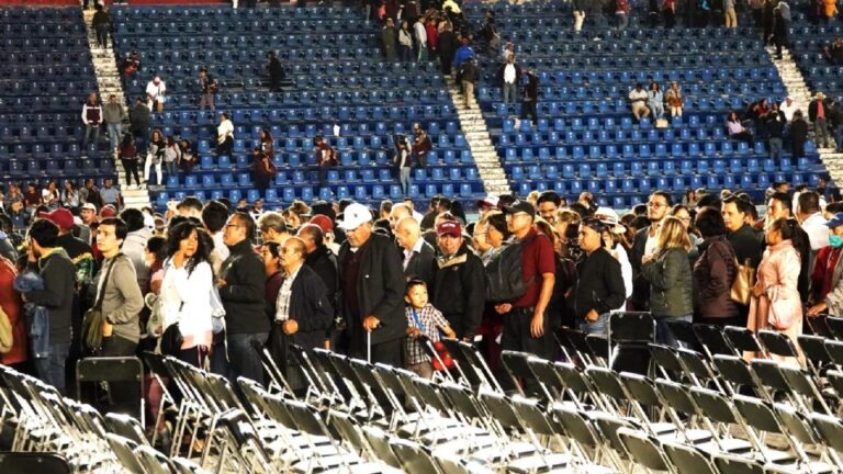 ¡Vestidos y alborotados! Claudia Sheibaum no llega a evento en Estadio Azul