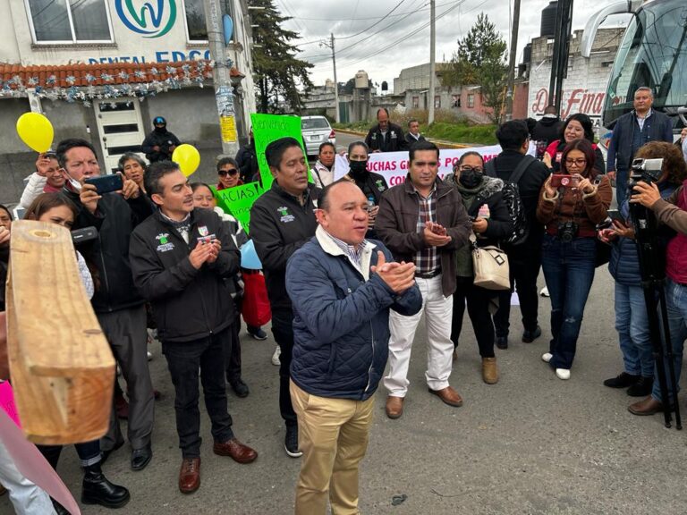 Rehabilita Zinacantepec Circuito Vial Acahualco