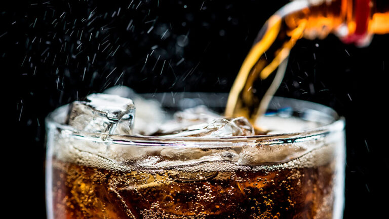 ¡No, otra vez! Aumentarán precios de refrescos 