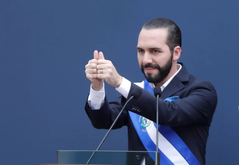 Este jueves Nayib Bukele deja gobierno para ser candidato a la reelección