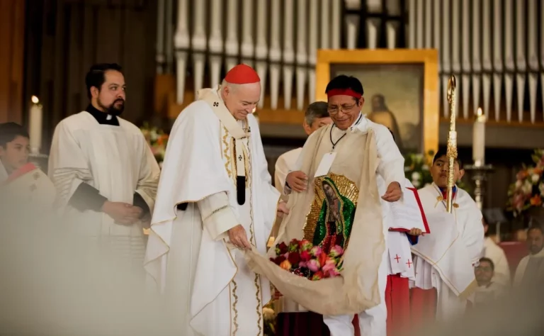Basílica de Guadalupe celebra tradicional Misa de las Rosas