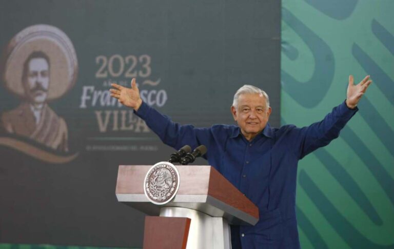 La navidad ya llegó a Acapulco, ya todo está en la normalidad AMLO