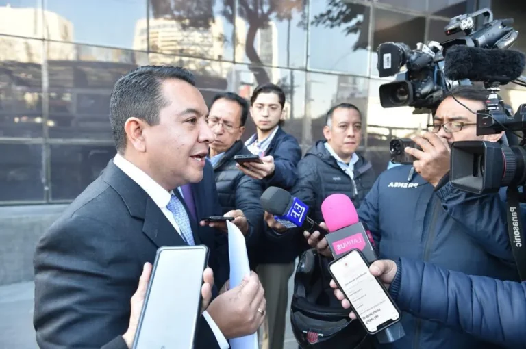 Diputados panistas denuncian ante FGR a Gonzalo López Beltrán, hijo de AMLO