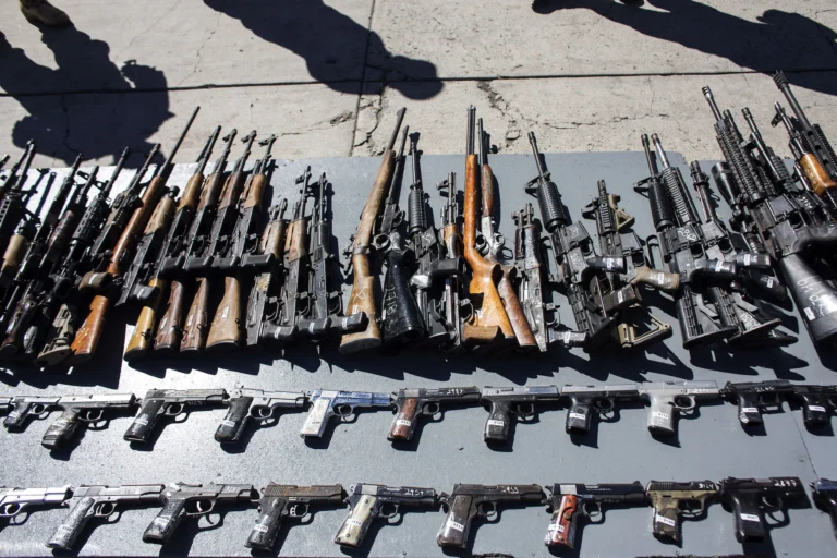 El 50% de armas que entran a México desde EE.UU. vienen de Texas asegura López Obrador (video)