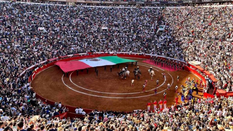 Jueza aplaza posible suspensión de corridas de toros en Plaza México