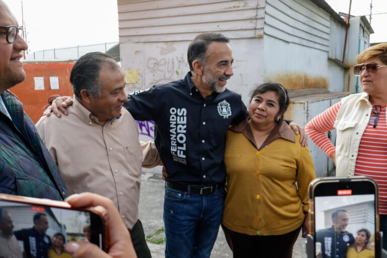 En Metepec, entrega Fernando Flores rehabilitación de consultorios médicos