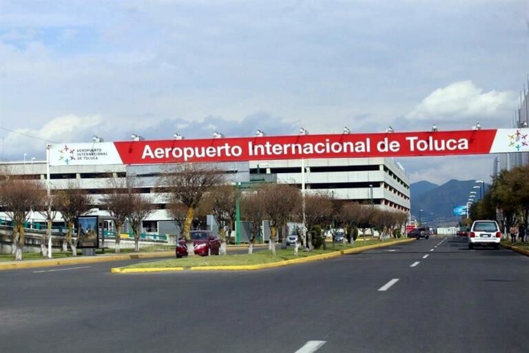 AMLO ya considera comprar acciones del Aeropuerto de Toluca