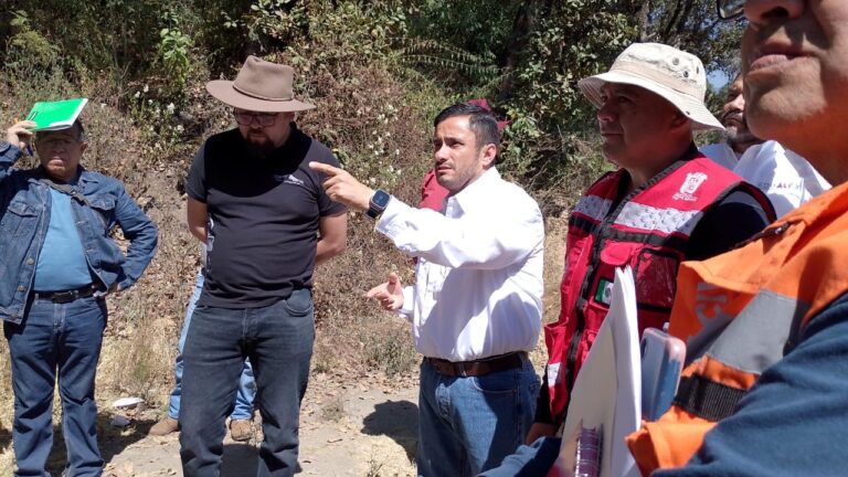 Autoridades del Edomex recorren rutas de evacuación por alerta en el volcán Popocatépetl