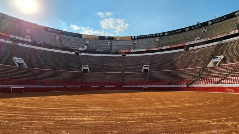 Revocan suspensión provisional a corridas de toros en Plaza México