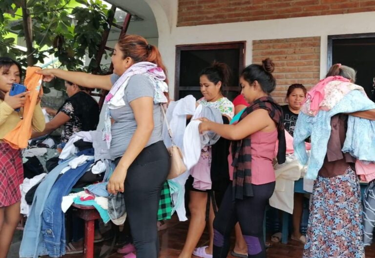 Froylan Santana Gil lleva labor humanitaria a Veracruz