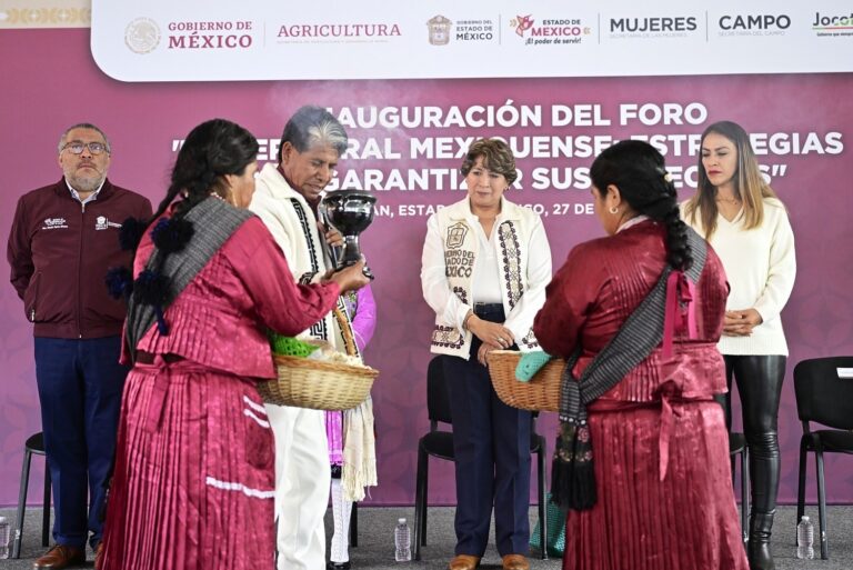 Gobernadora Delfina Gómez inaugura foro para mujeres rurales en el Estado de México