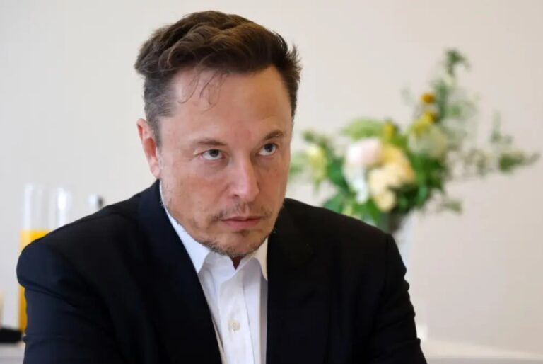 Elon Musk enfrenta demanda por acoso sexual y discriminación en su empresa SpaceX