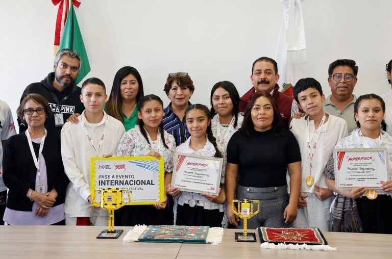 Estudiantes Otomís representarán al EdoMéx en el First LEGO Challenge; Gobernadora Delfina Gómez Álvarez los enviará a Massachusetts, EU