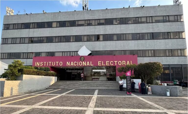 INE niega permiso para manifestación en contra de la sobrerrepresentación