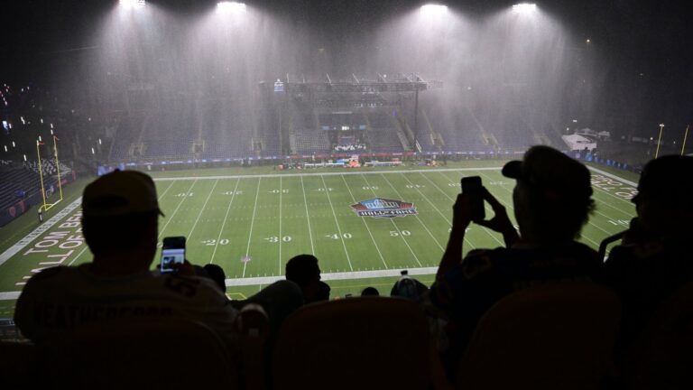 Texans-Bears: Juego del Salón de la Fama suspendido por tormenta eléctrica