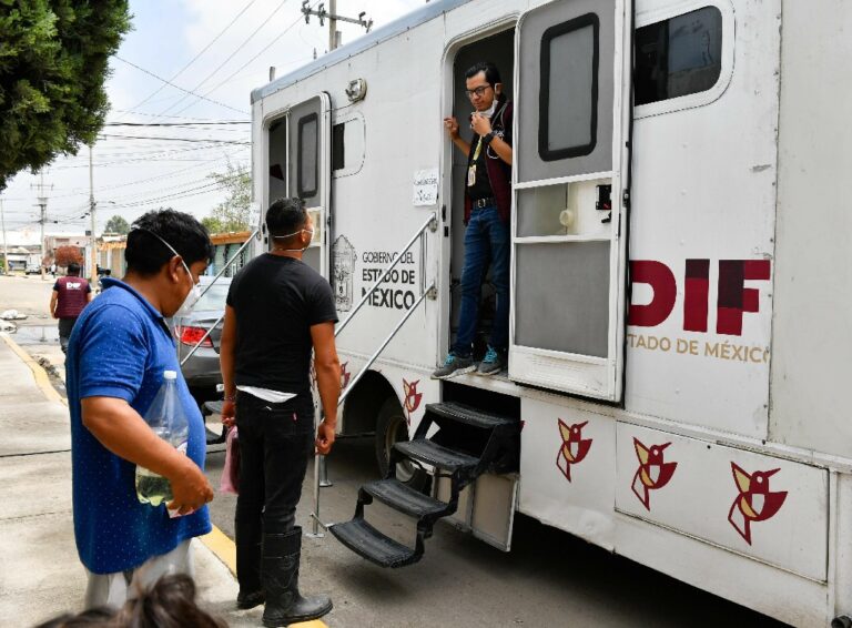Jornadas de apoyo del DIFEM en Chalco benefician a familias afectadas