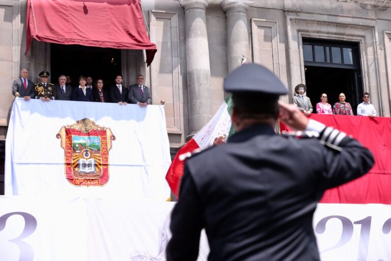 Encabezó Gobernadora Desfile Cívico-Militar en Toluca