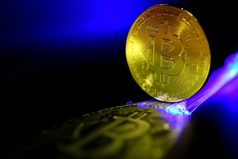 Reporte del FBI asegura que pérdidas por fraudes en criptomonedas aumentaron 45 % en EE.UU.