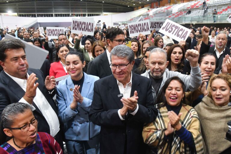 Morena y aliados legislan de madrugada la reforma judicial, la aprueban en lo general, oposición amaga con impugnaciones