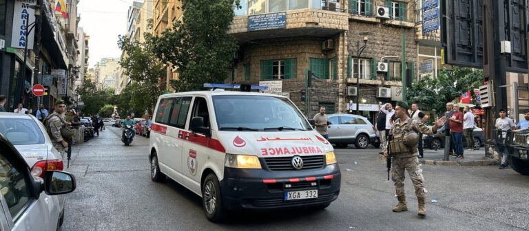 Nueva oleada de explosiones sacude funerales en Líbano: Hezbolá en alerta