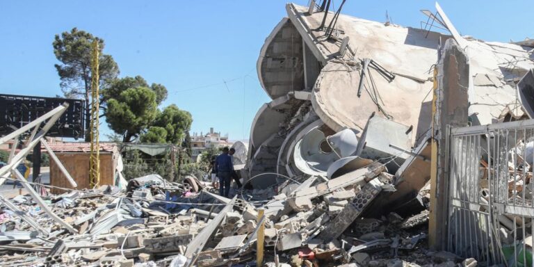 Israel rechaza alto el fuego con Hezbolá y promete continuar la ofensiva militar