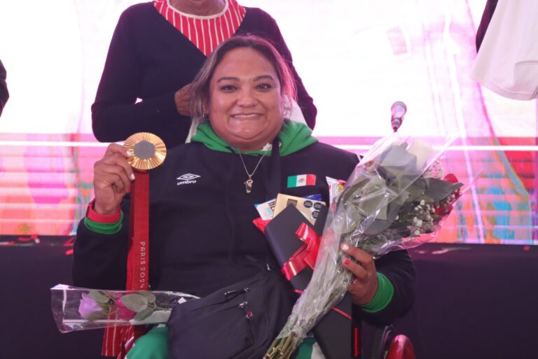 Gloria Zarza Regresa Triunfante a Zinacantepec