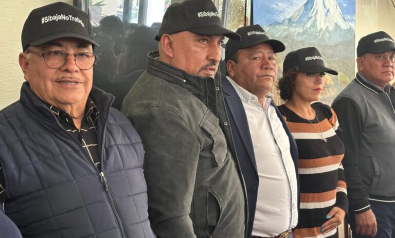 Transportistas Exigen Destitución de Secretario de Movilidad y Amenazan con Bloqueos