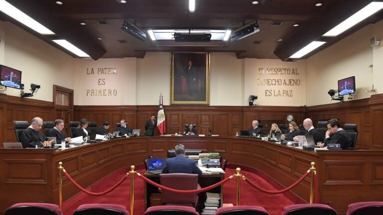 En medio de protestas, reanudan actividades en la Suprema Corte de Justicia
