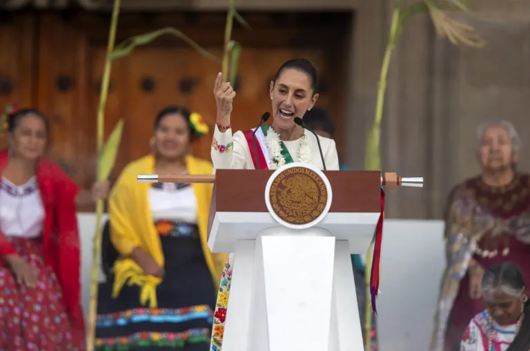 Claudia Sheinbaum ratifica a su gabinete legal y ampliado 